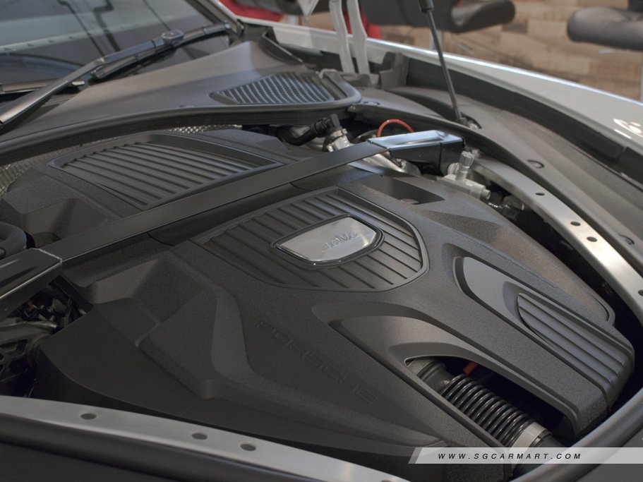 https://i.i-sgcm.com/new_cars/cars/12012/12012_g27