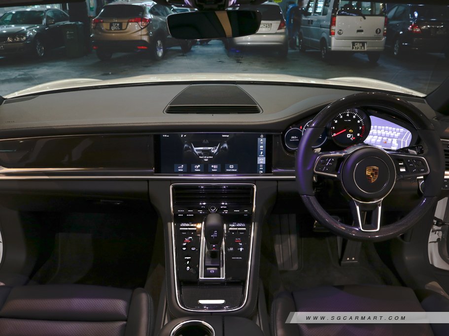 https://i.i-sgcm.com/new_cars/cars/12012/12012_g40