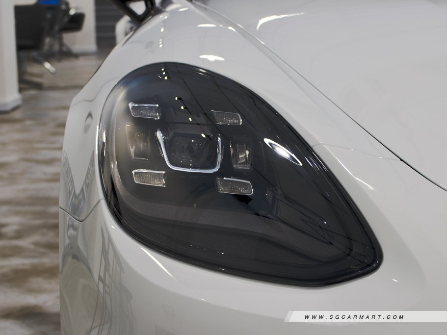 https://i.i-sgcm.com/new_cars/cars/12012/12012_g4