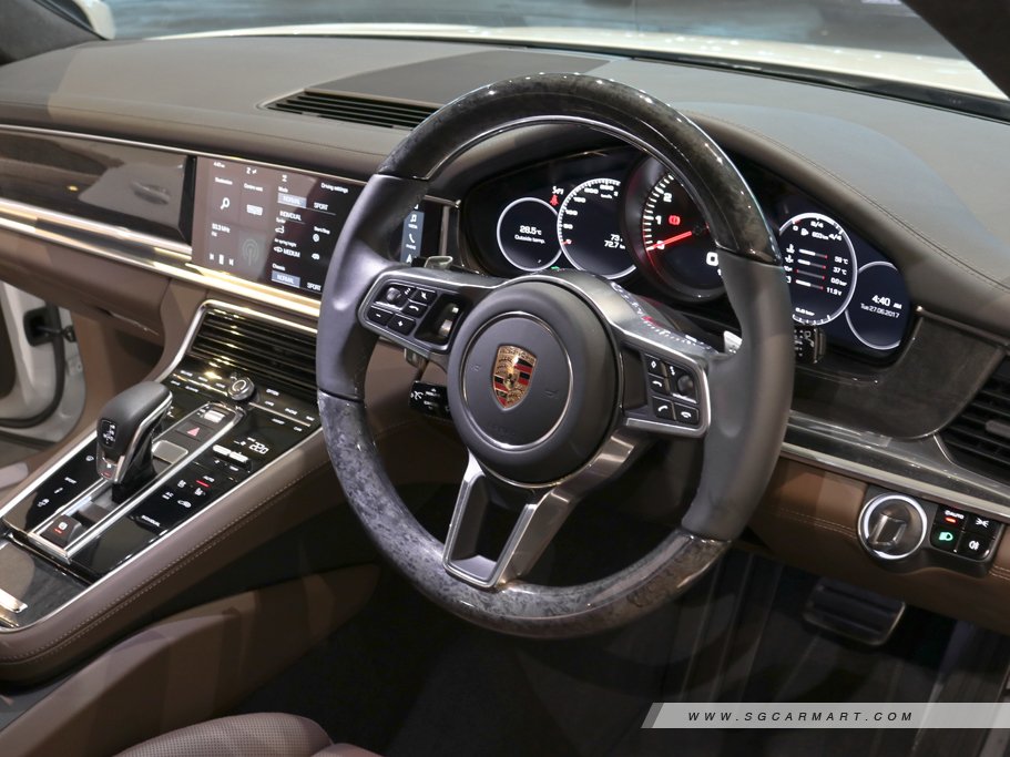 https://i.i-sgcm.com/new_cars/cars/12012/12012_g68