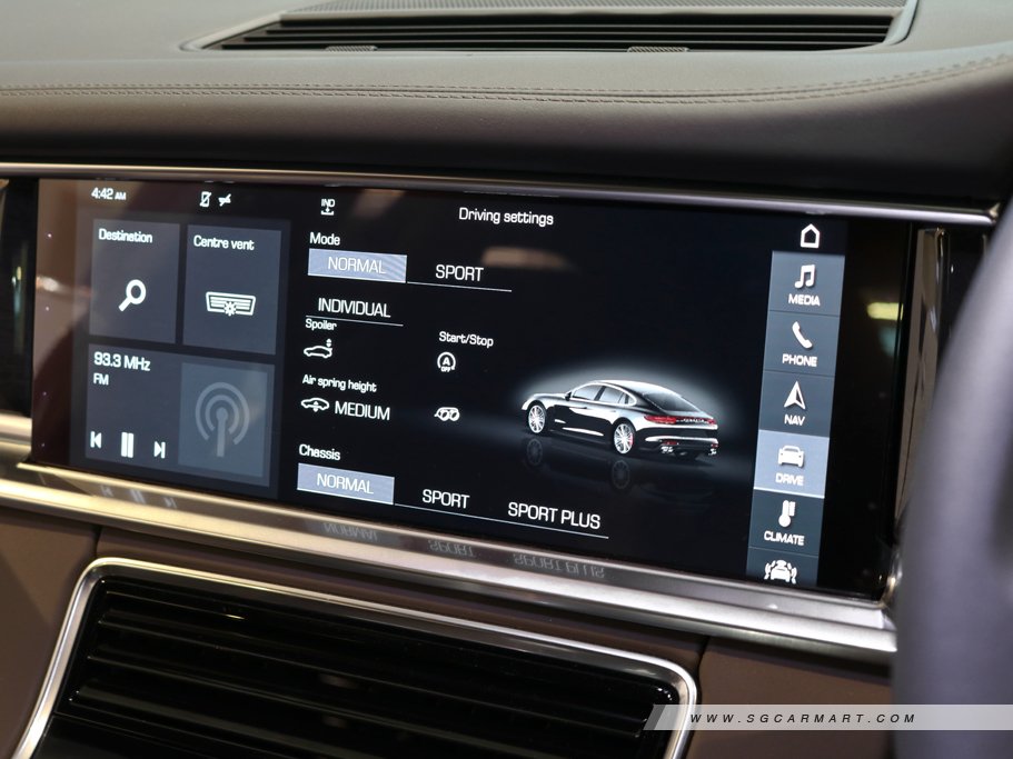 https://i.i-sgcm.com/new_cars/cars/12012/12012_g71