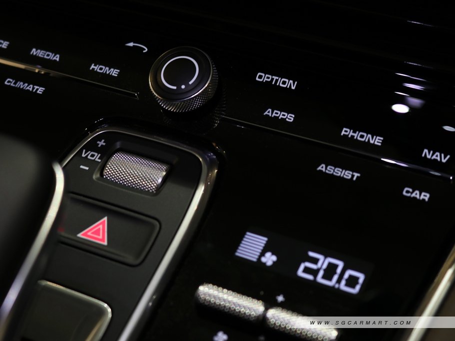 https://i.i-sgcm.com/new_cars/cars/12012/12012_g73