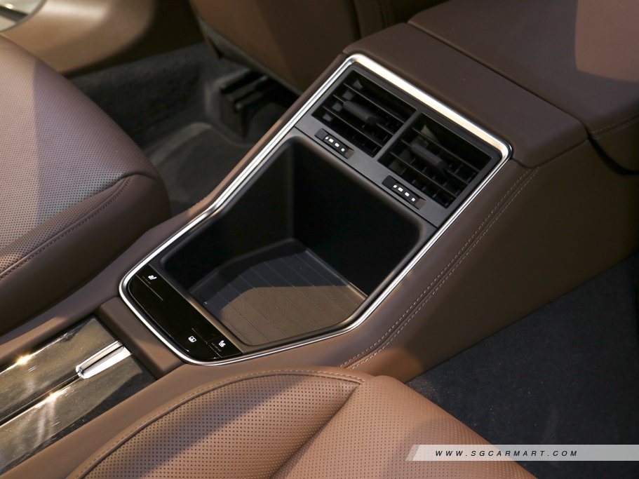 https://i.i-sgcm.com/new_cars/cars/12012/12012_g78
