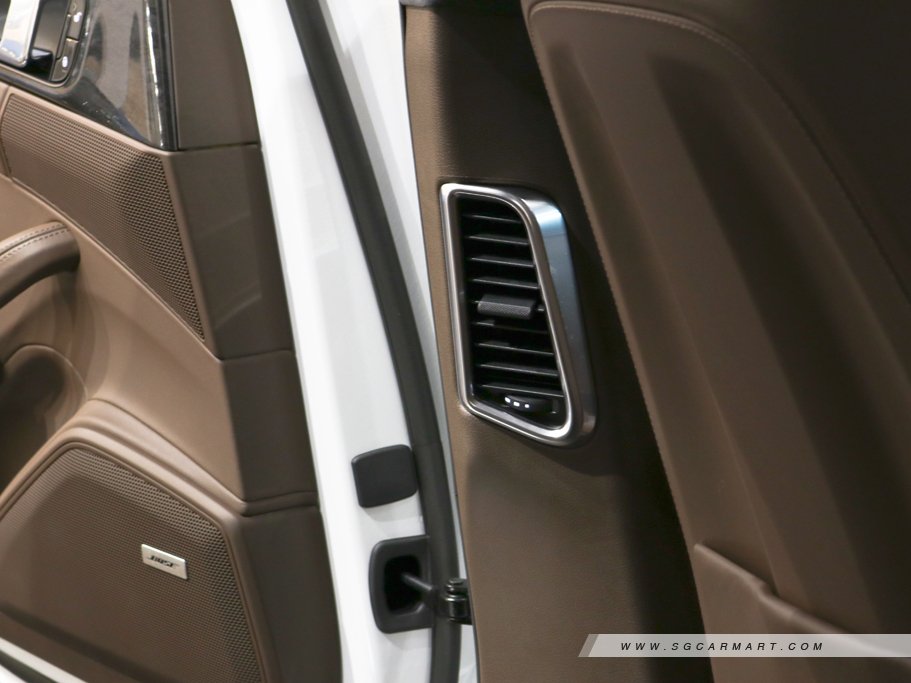 https://i.i-sgcm.com/new_cars/cars/12012/12012_g79