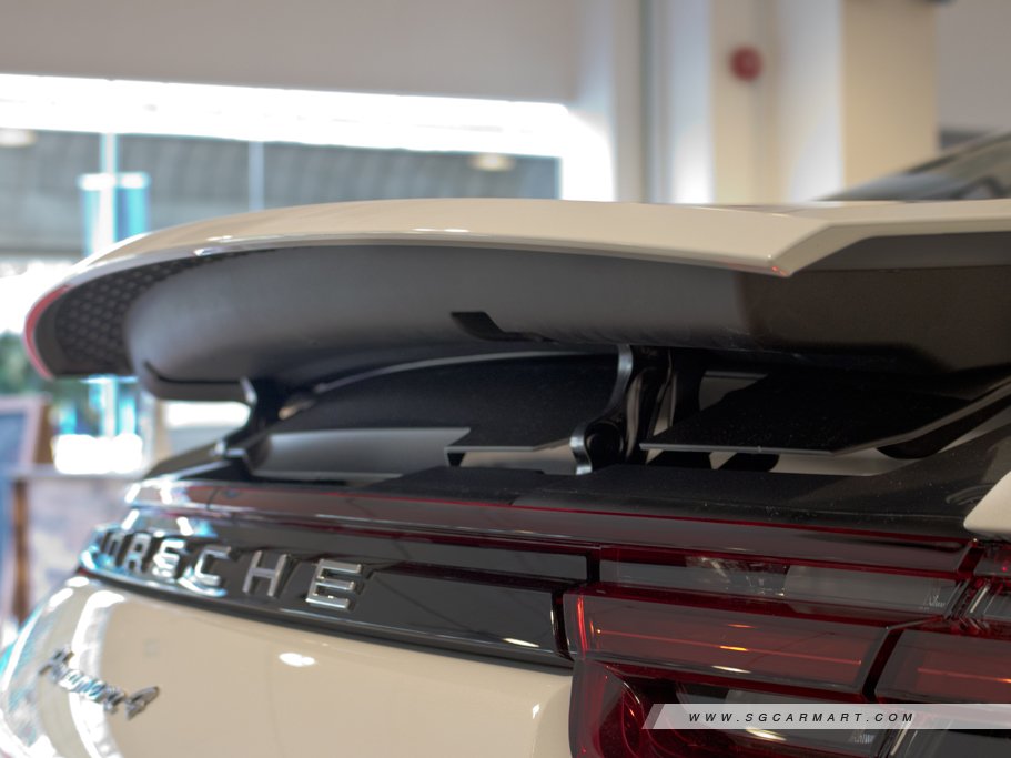 https://i.i-sgcm.com/new_cars/cars/12012/12012_g7