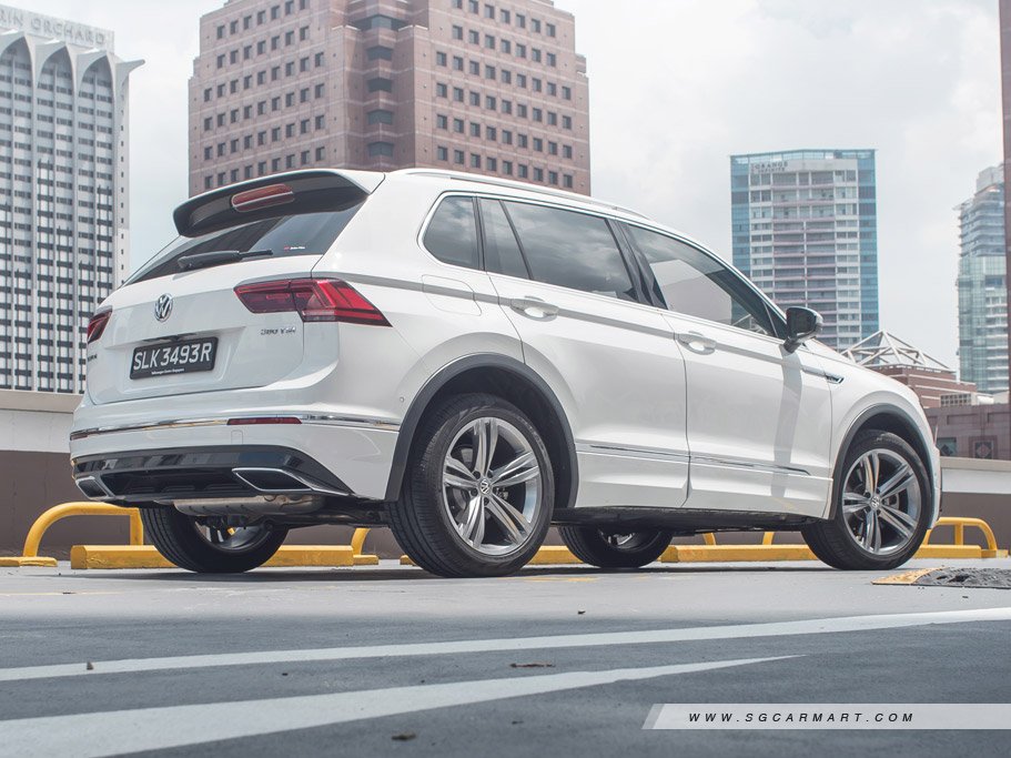 https://i.i-sgcm.com/new_cars/cars/12016/12016_g44