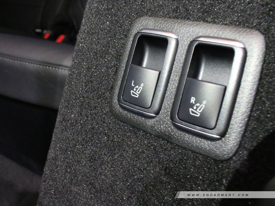 https://i.i-sgcm.com/new_cars/cars/12021/12021_g16