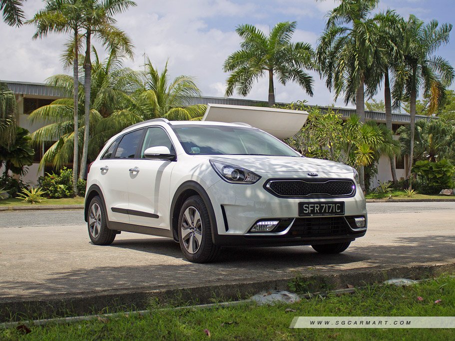 https://i.i-sgcm.com/new_cars/cars/12023/12023_g14