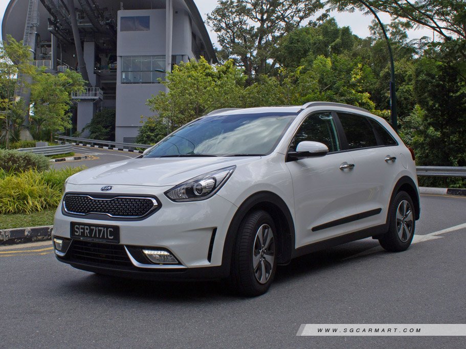https://i.i-sgcm.com/new_cars/cars/12023/12023_g15