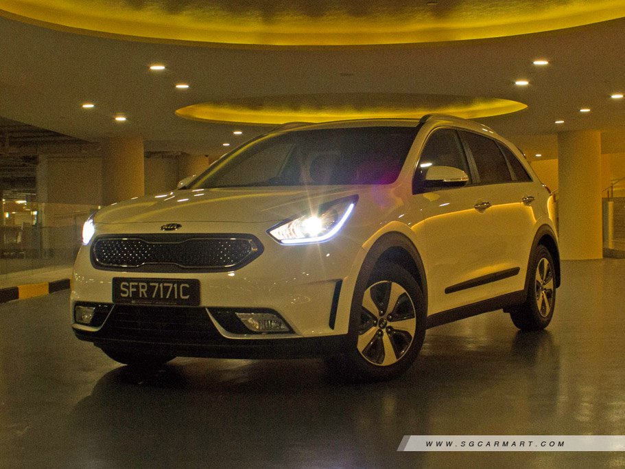 https://i.i-sgcm.com/new_cars/cars/12023/12023_g16