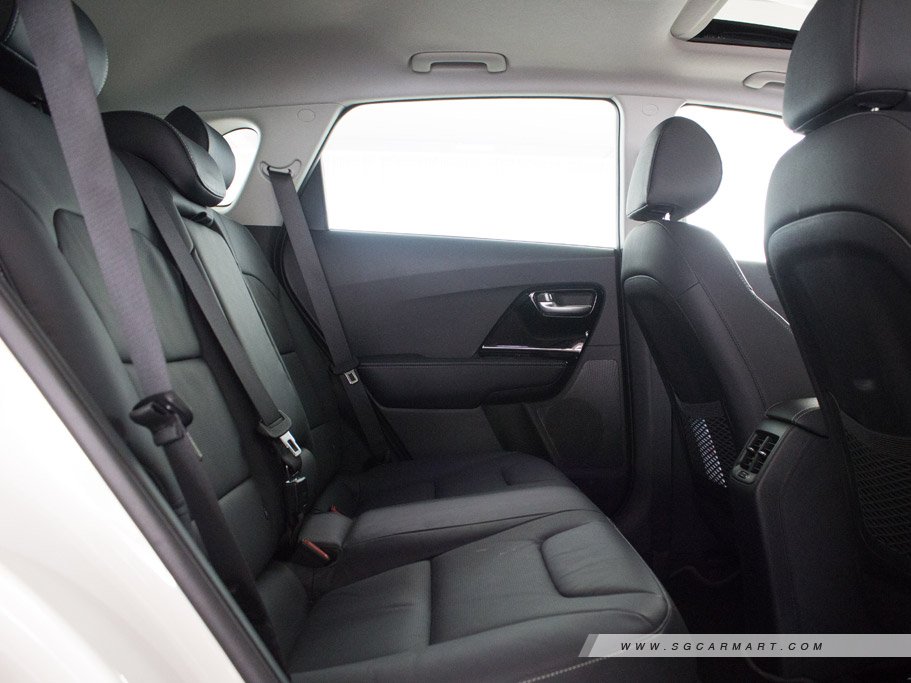 https://i.i-sgcm.com/new_cars/cars/12023/12023_g24