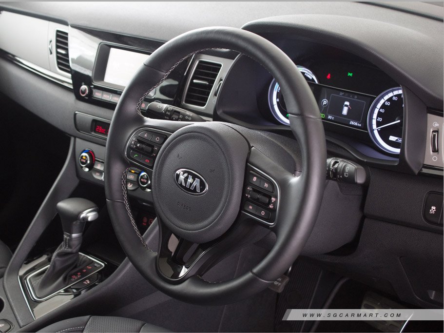 https://i.i-sgcm.com/new_cars/cars/12023/12023_g26