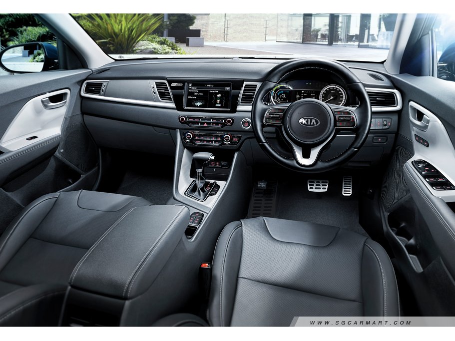 https://i.i-sgcm.com/new_cars/cars/12023/12023_g8
