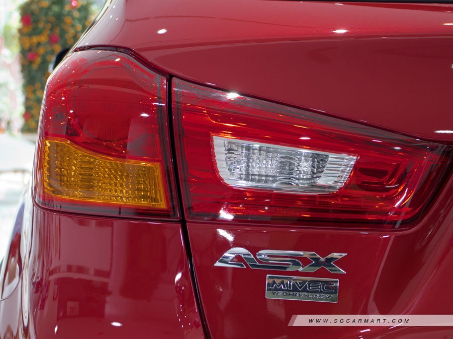https://i.i-sgcm.com/new_cars/cars/12024/12024_g14