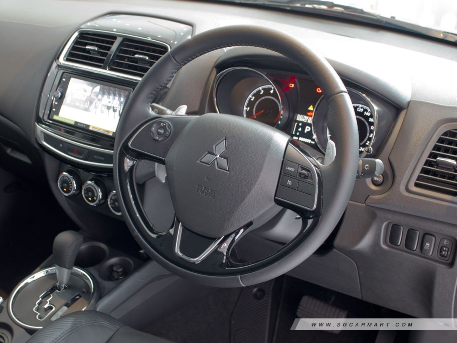 https://i.i-sgcm.com/new_cars/cars/12024/12024_g20