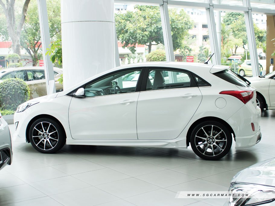 https://i.i-sgcm.com/new_cars/cars/12039/12039_g20