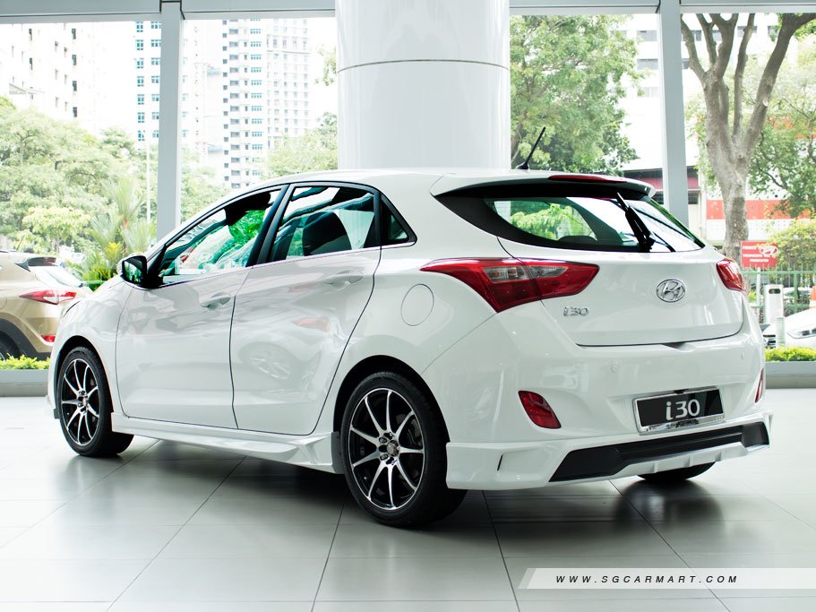 https://i.i-sgcm.com/new_cars/cars/12039/12039_g21