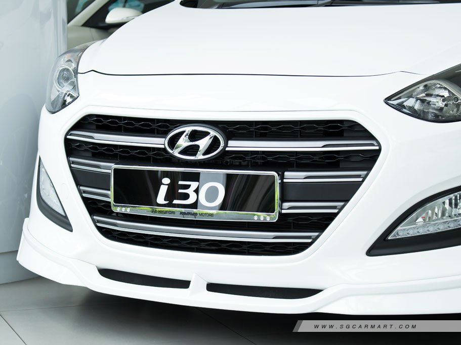 https://i.i-sgcm.com/new_cars/cars/12039/12039_g22