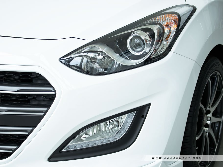 https://i.i-sgcm.com/new_cars/cars/12039/12039_g24