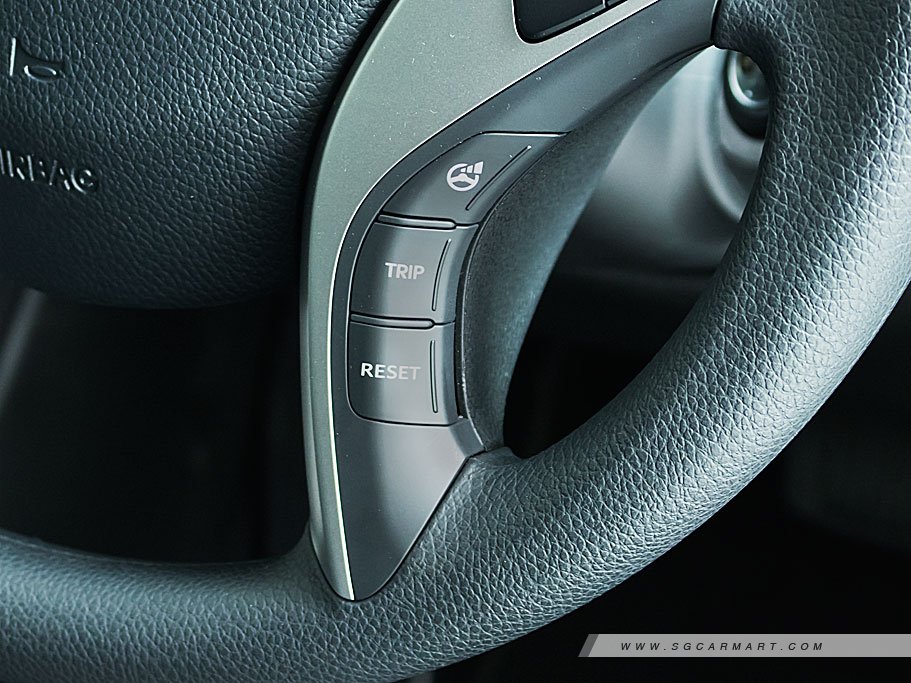 https://i.i-sgcm.com/new_cars/cars/12039/12039_g31