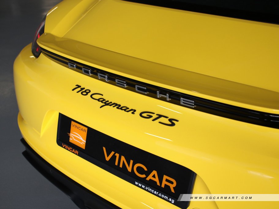 https://i.i-sgcm.com/new_cars/cars/12040/12040_g15