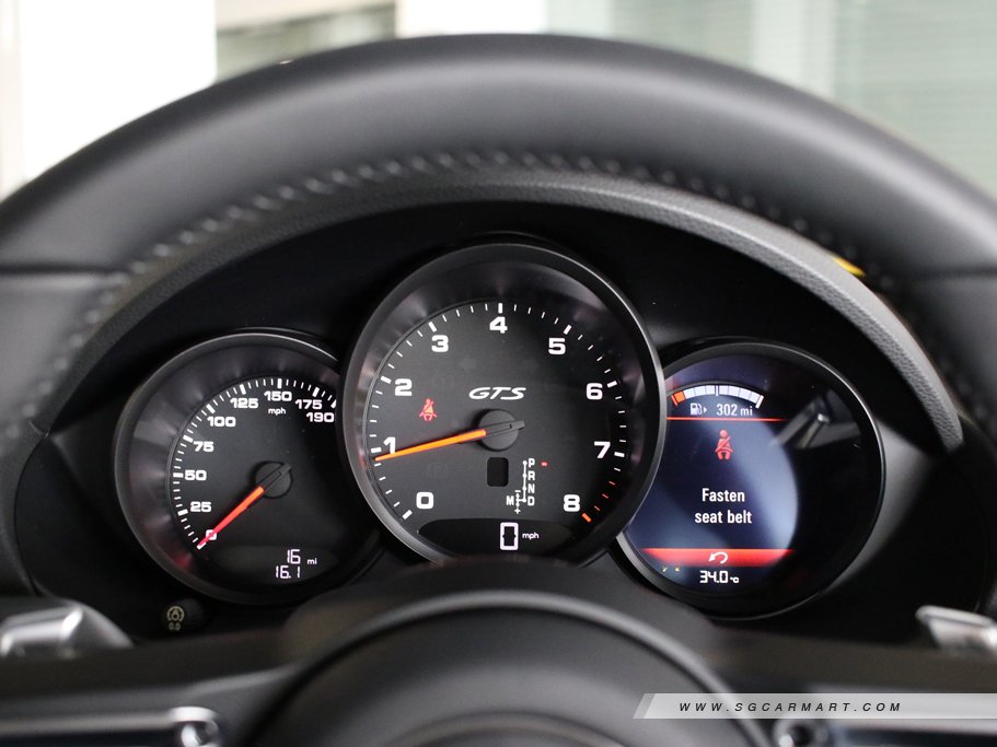 https://i.i-sgcm.com/new_cars/cars/12040/12040_g18
