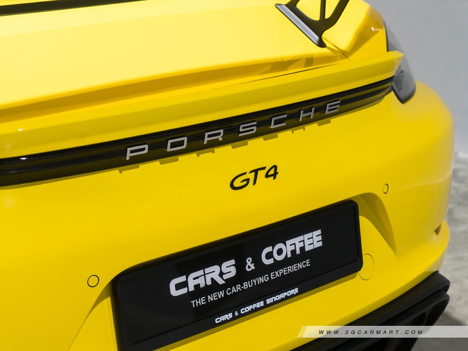 https://i.i-sgcm.com/new_cars/cars/12040/12040_g37