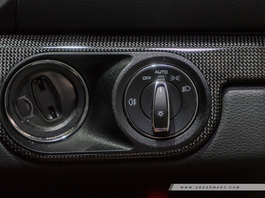 https://i.i-sgcm.com/new_cars/cars/12040/12040_g50