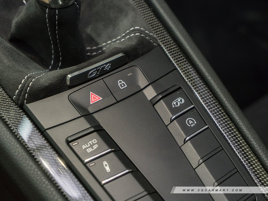 https://i.i-sgcm.com/new_cars/cars/12040/12040_g61