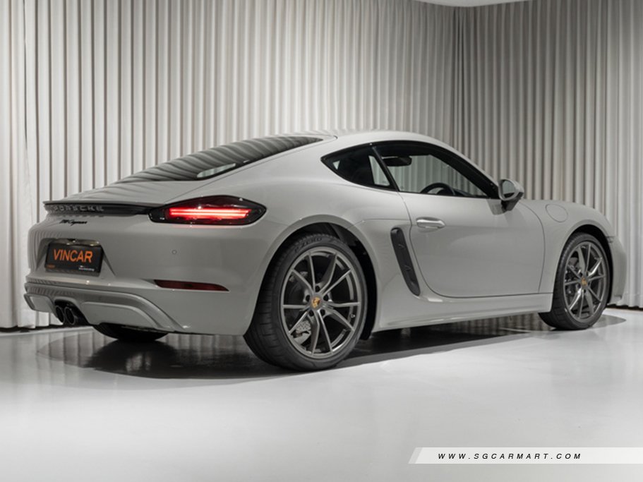 https://i.i-sgcm.com/new_cars/cars/12040/12040_g67