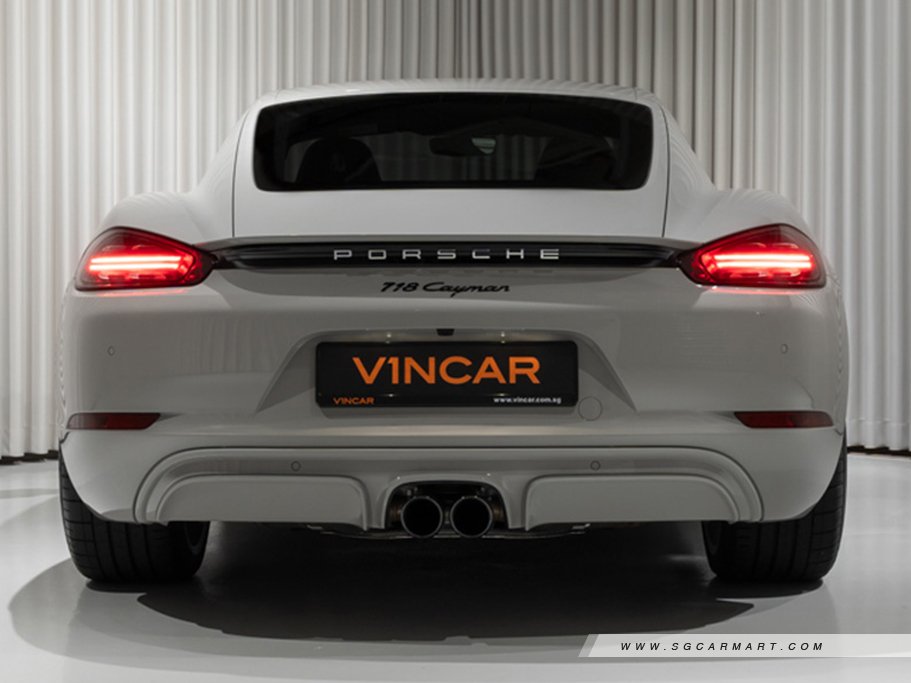 https://i.i-sgcm.com/new_cars/cars/12040/12040_g69