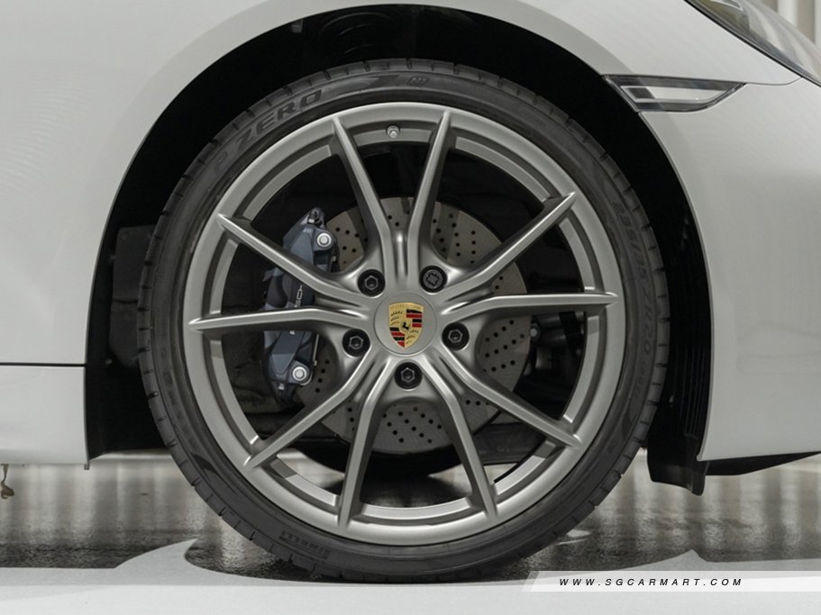 https://i.i-sgcm.com/new_cars/cars/12040/12040_g71