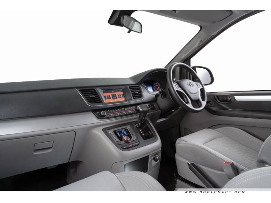 https://i.i-sgcm.com/new_cars/cars/12043/12043_g3