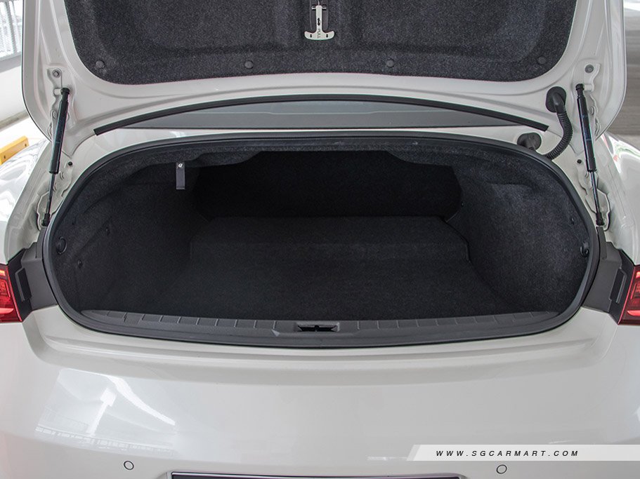 https://i.i-sgcm.com/new_cars/cars/12045/12045_g44