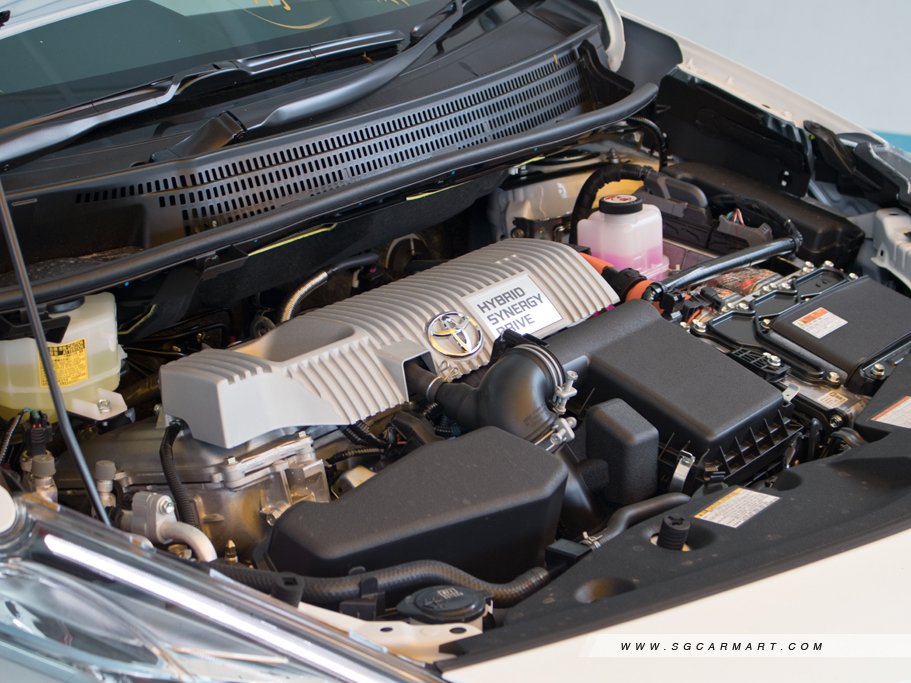 https://i.i-sgcm.com/new_cars/cars/12046/12046_g21