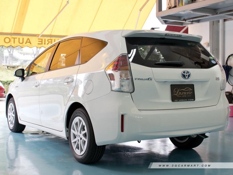 https://i.i-sgcm.com/new_cars/cars/12046/12046_g3