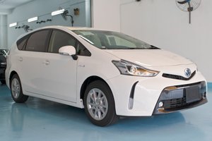 Toyota prius alpha клиренс