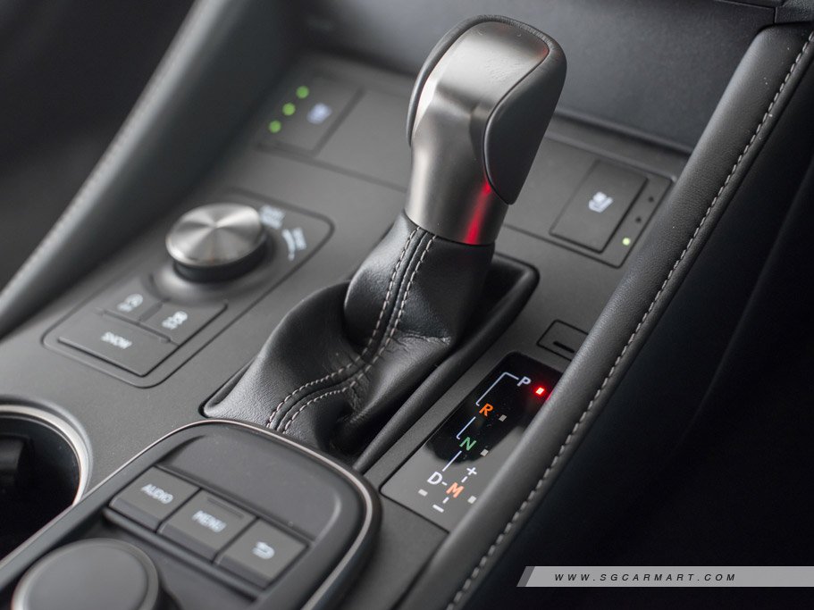 https://i.i-sgcm.com/new_cars/cars/12047/12047_g33