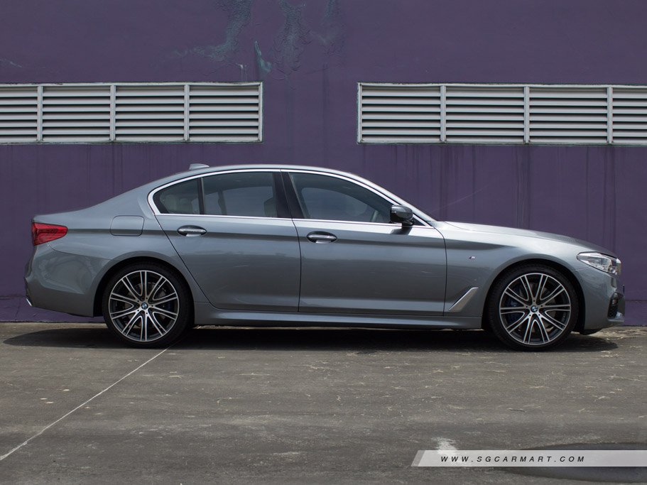 https://i.i-sgcm.com/new_cars/cars/12049/12049_g17