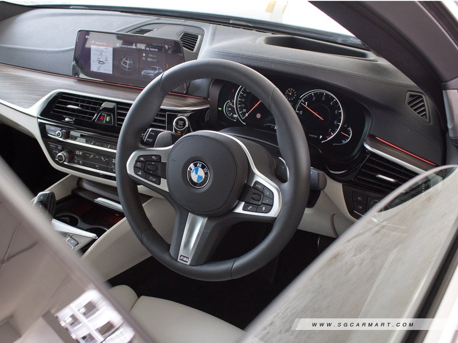 https://i.i-sgcm.com/new_cars/cars/12049/12049_g30