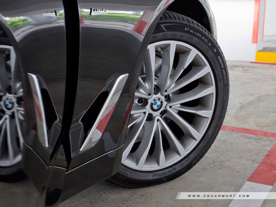 https://i.i-sgcm.com/new_cars/cars/12049/12049_g54