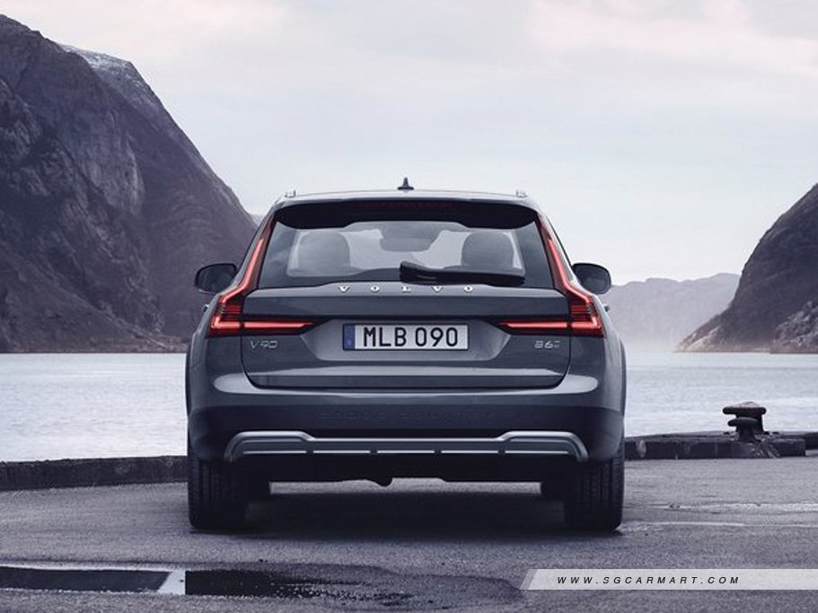 https://i.i-sgcm.com/new_cars/cars/12050/12050_g18