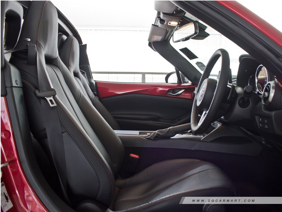 https://i.i-sgcm.com/new_cars/cars/12052/12052_g21