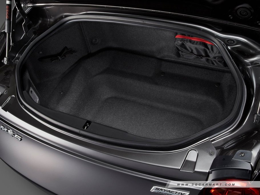 https://i.i-sgcm.com/new_cars/cars/12052/12052_g9