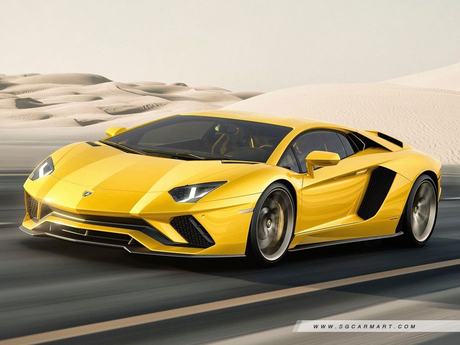 Lamborghini Aventador S Coupe 4