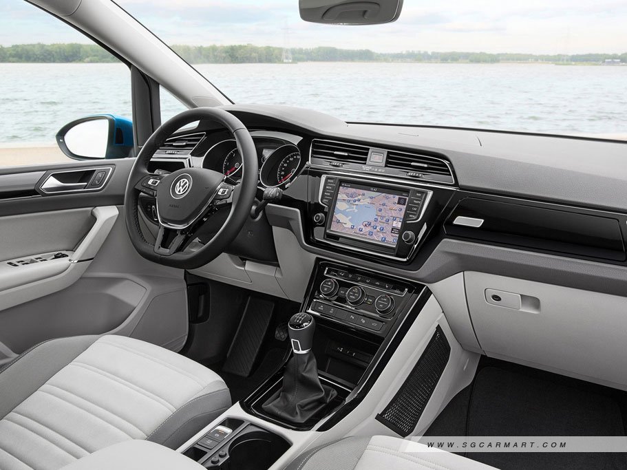 https://i.i-sgcm.com/new_cars/cars/12062/12062_g10