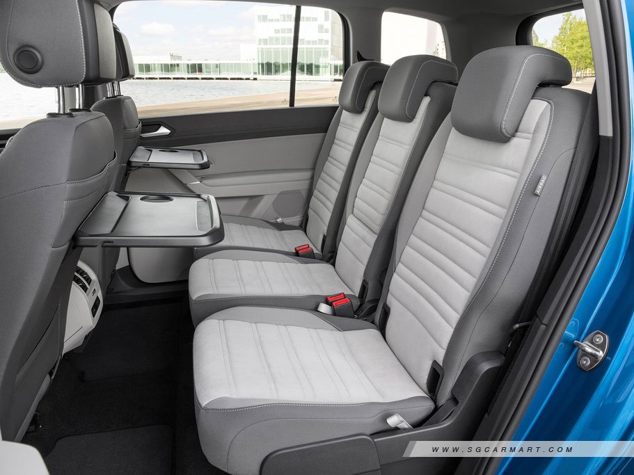 https://i.i-sgcm.com/new_cars/cars/12062/12062_g11