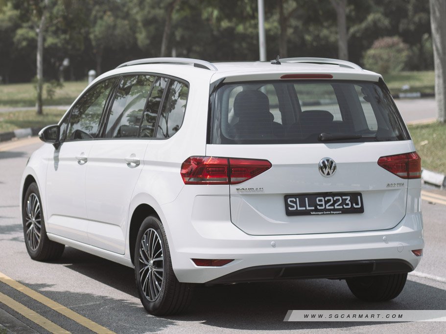 https://i.i-sgcm.com/new_cars/cars/12062/12062_g20