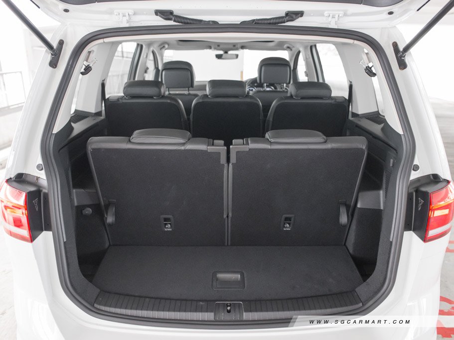 https://i.i-sgcm.com/new_cars/cars/12062/12062_g34
