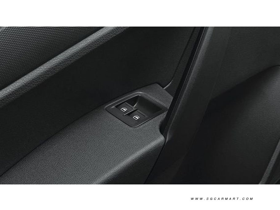 https://i.i-sgcm.com/new_cars/cars/12069/12069_g13